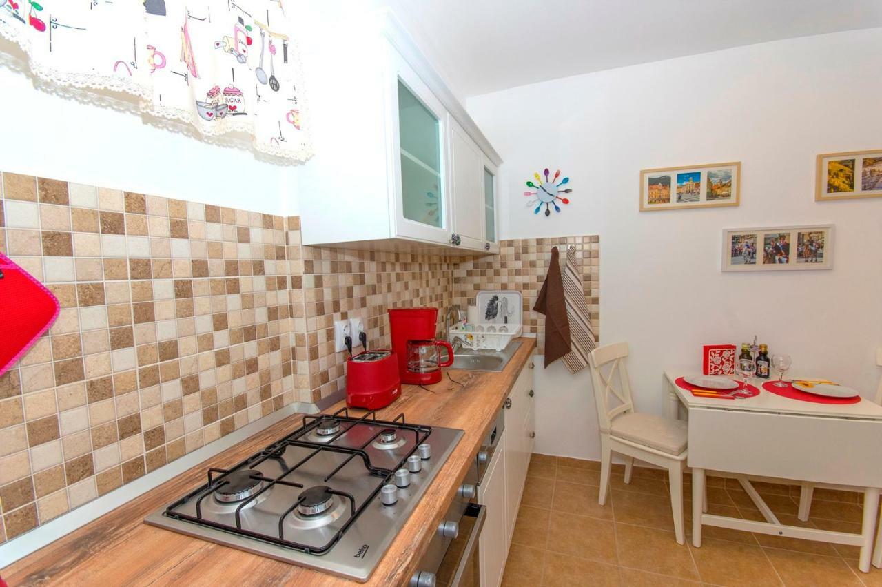 Ava'S Home Braşov Buitenkant foto